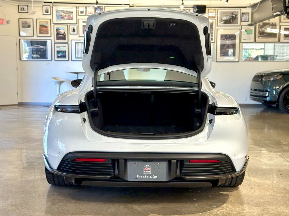 2022 Porsche Taycan