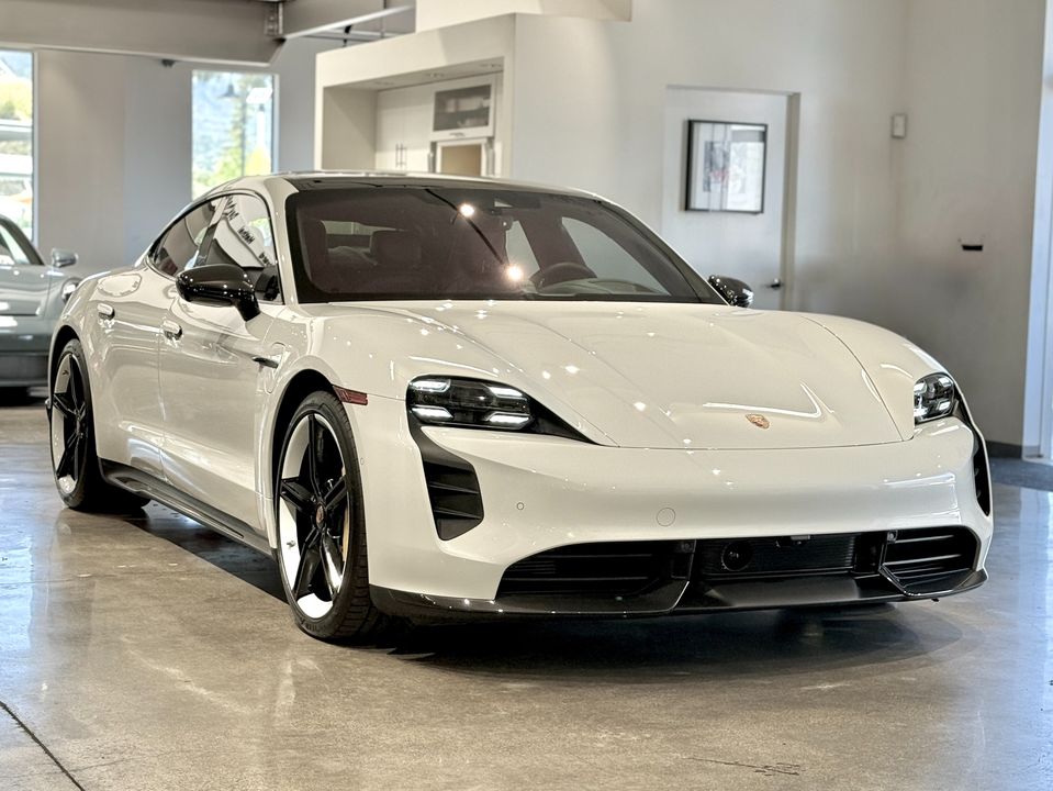 2022 Porsche Taycan