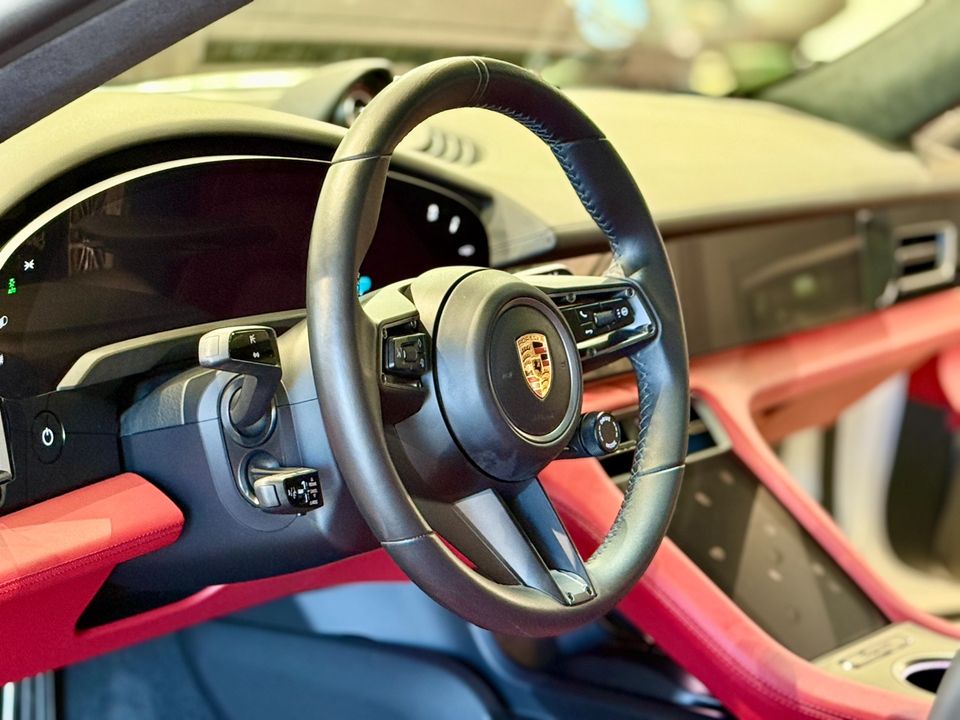 2022 Porsche Taycan