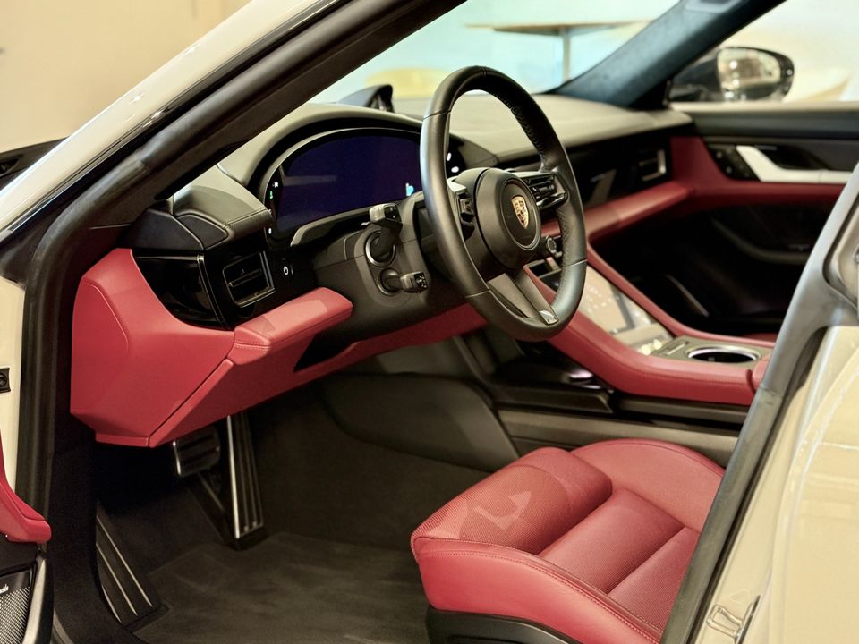 2022 Porsche Taycan