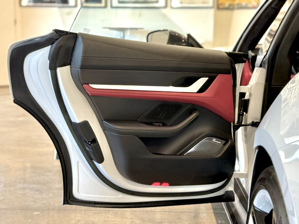 2022 Porsche Taycan