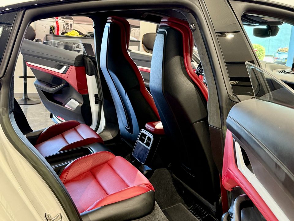2022 Porsche Taycan