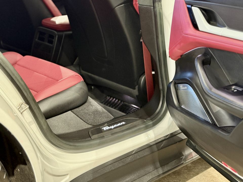 2022 Porsche Taycan