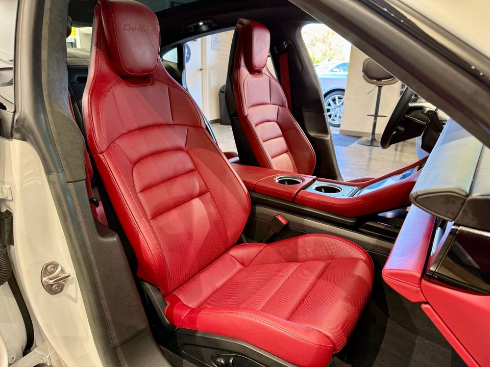 2022 Porsche Taycan