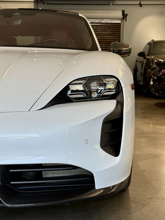 2022 Porsche Taycan