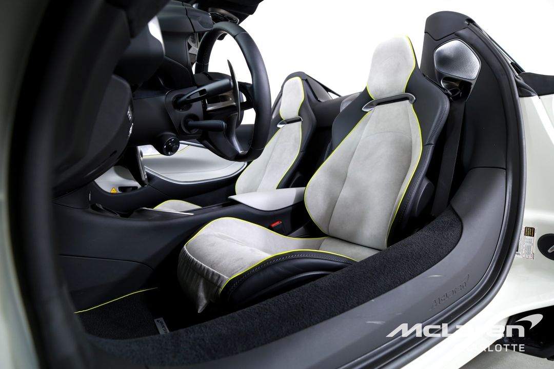 2025 McLaren Artura Spider