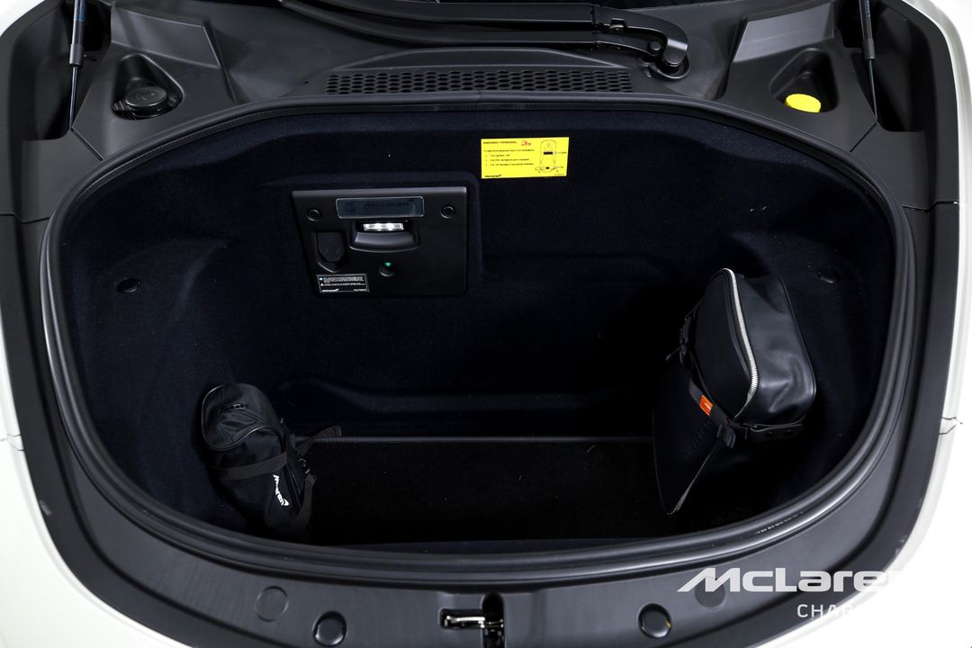 2025 McLaren Artura Spider