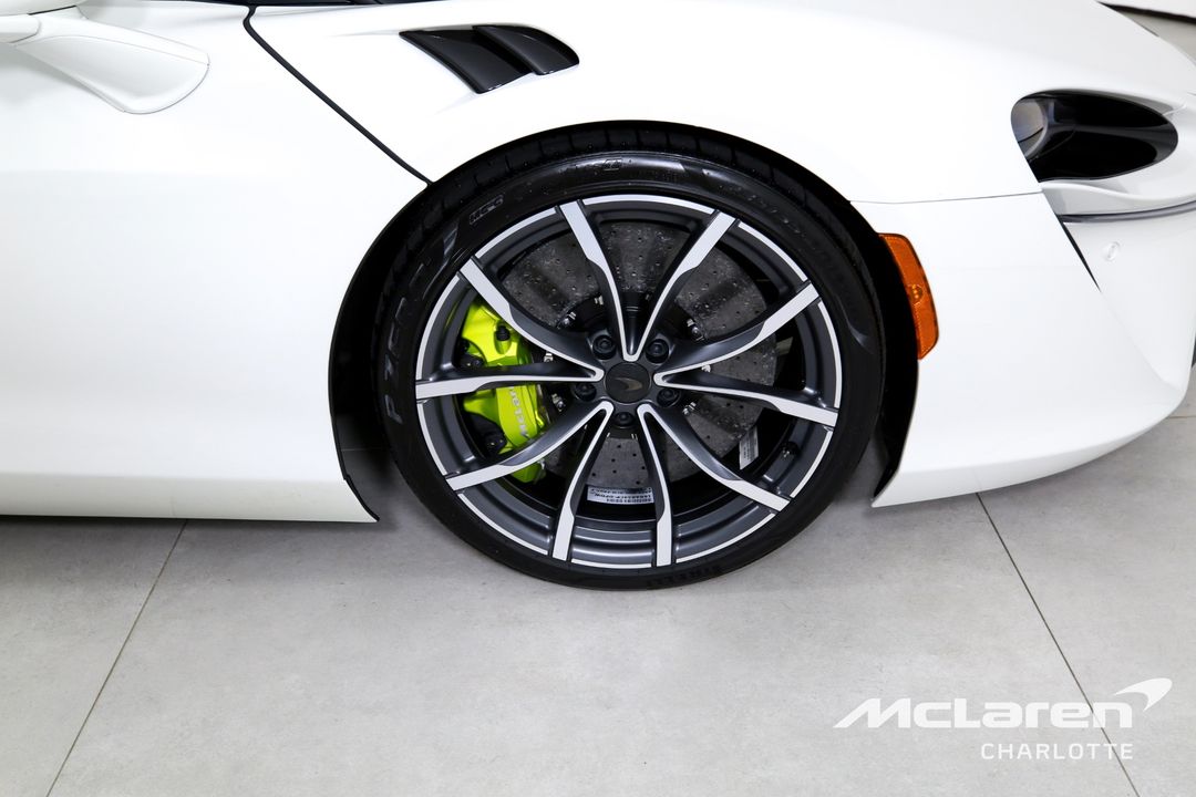 2025 McLaren Artura Spider