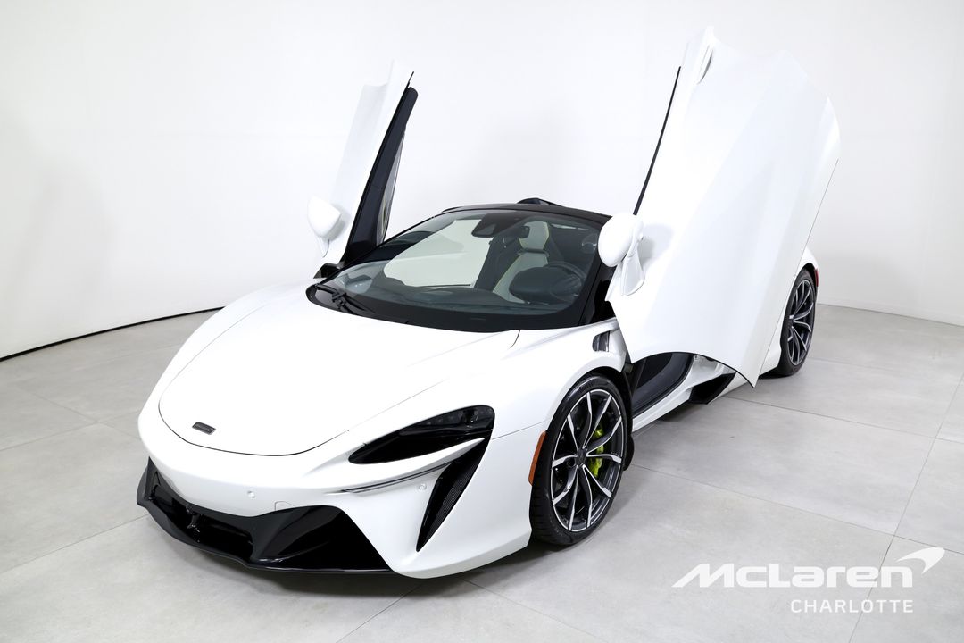 2025 McLaren Artura Spider