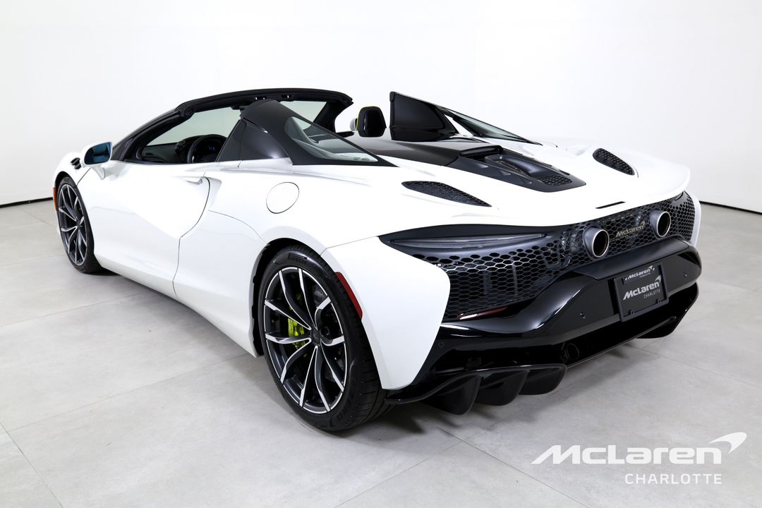 2025 McLaren Artura Spider