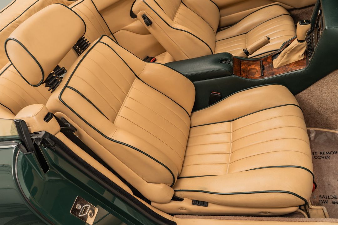 1993 Aston Martin Virage