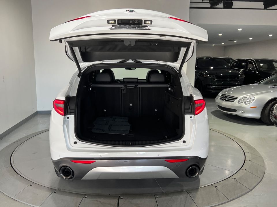 2022 Alfa Romeo Stelvio Ti AWD
