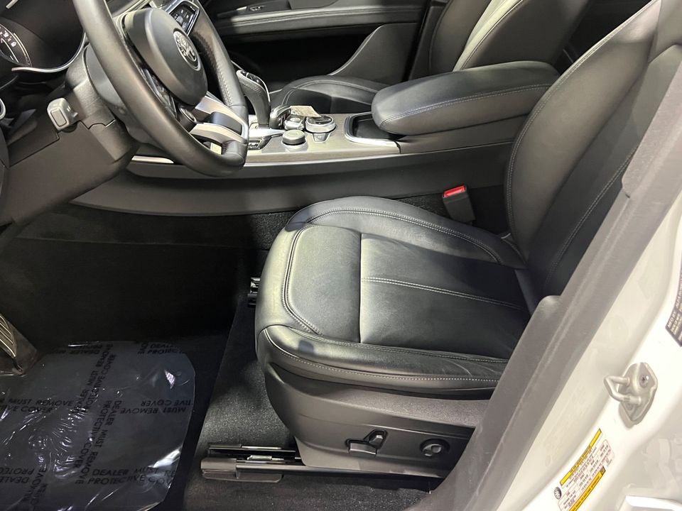 2022 Alfa Romeo Stelvio Ti AWD