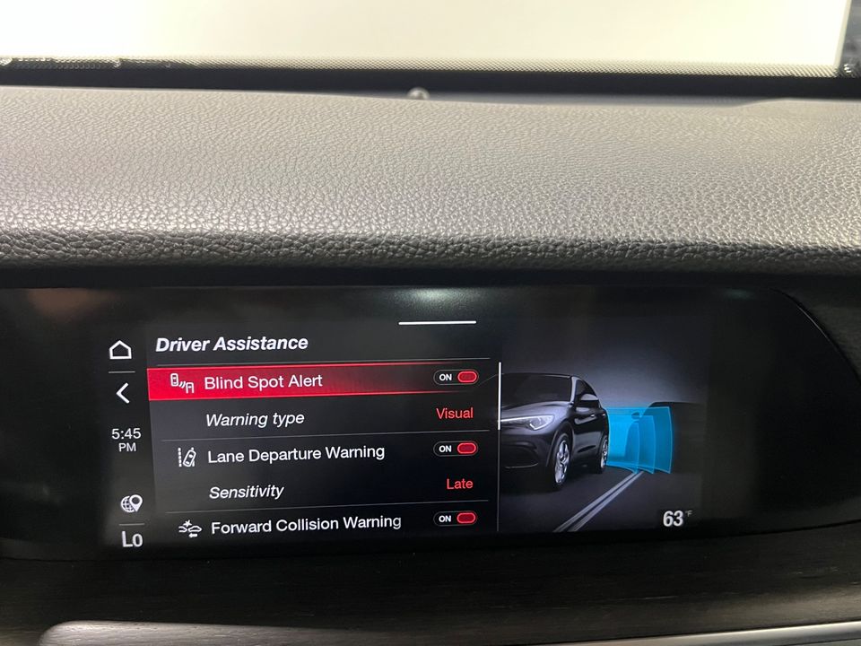 2022 Alfa Romeo Stelvio Ti AWD