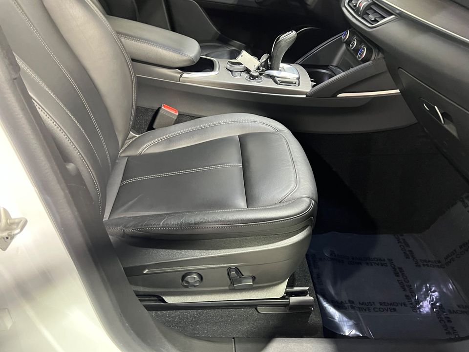 2022 Alfa Romeo Stelvio Ti AWD