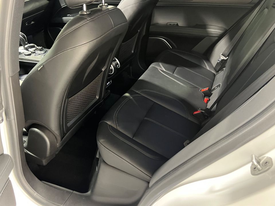 2022 Alfa Romeo Stelvio Ti AWD