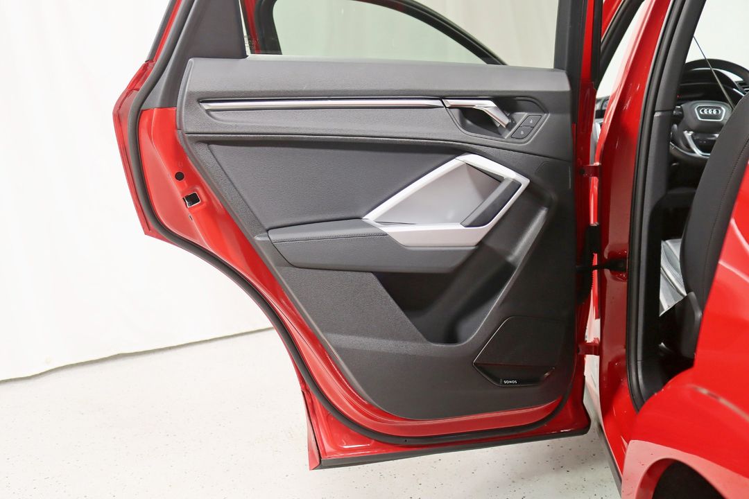 2022 Audi Q3