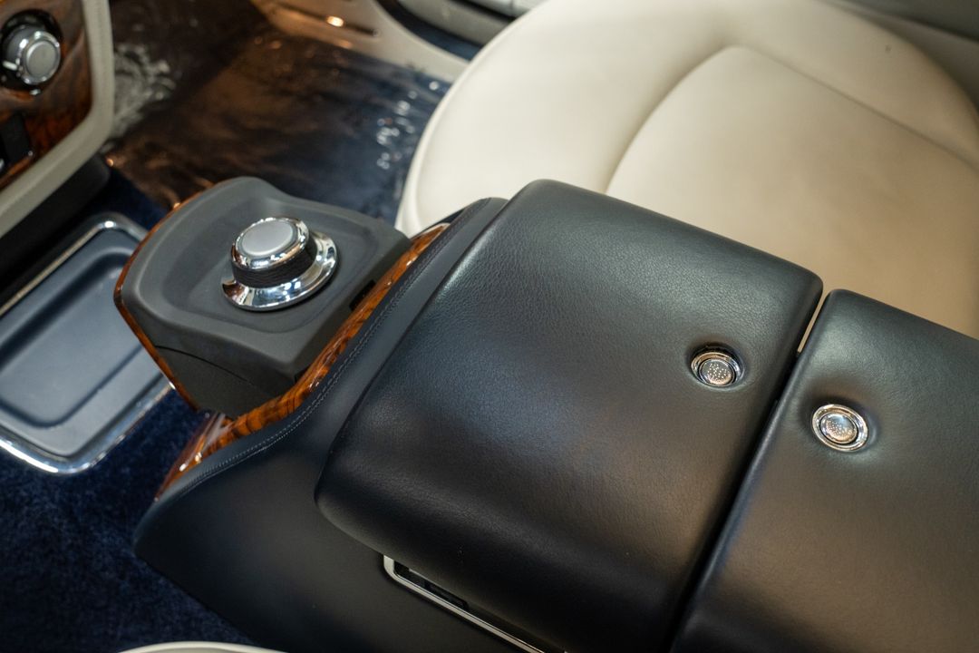 2010 Rolls-Royce Phantom