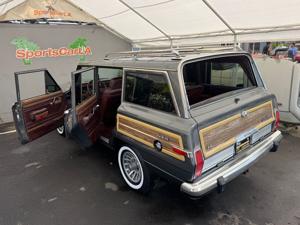 1989 Jeep Grand Wagoneer