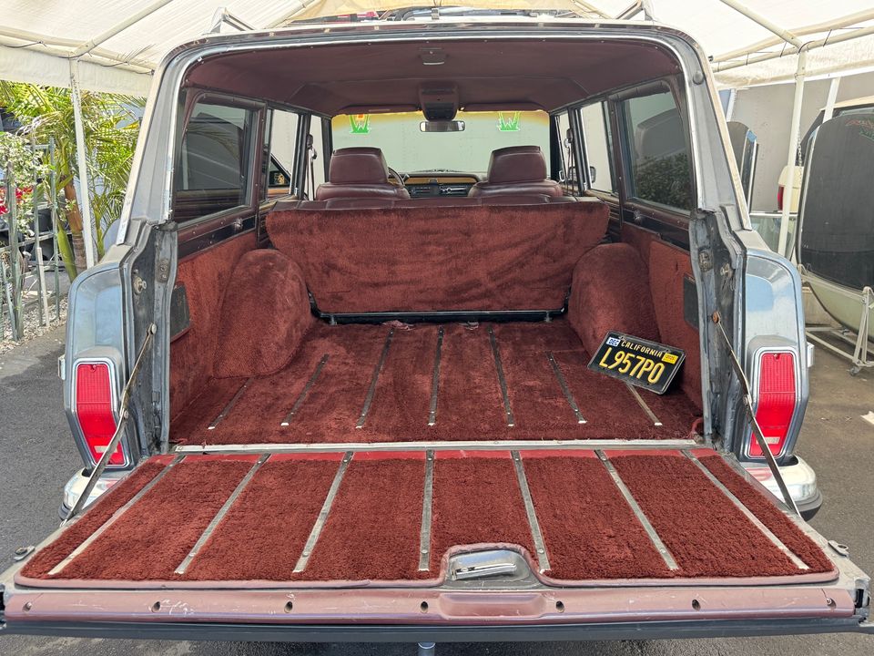 1989 Jeep Grand Wagoneer