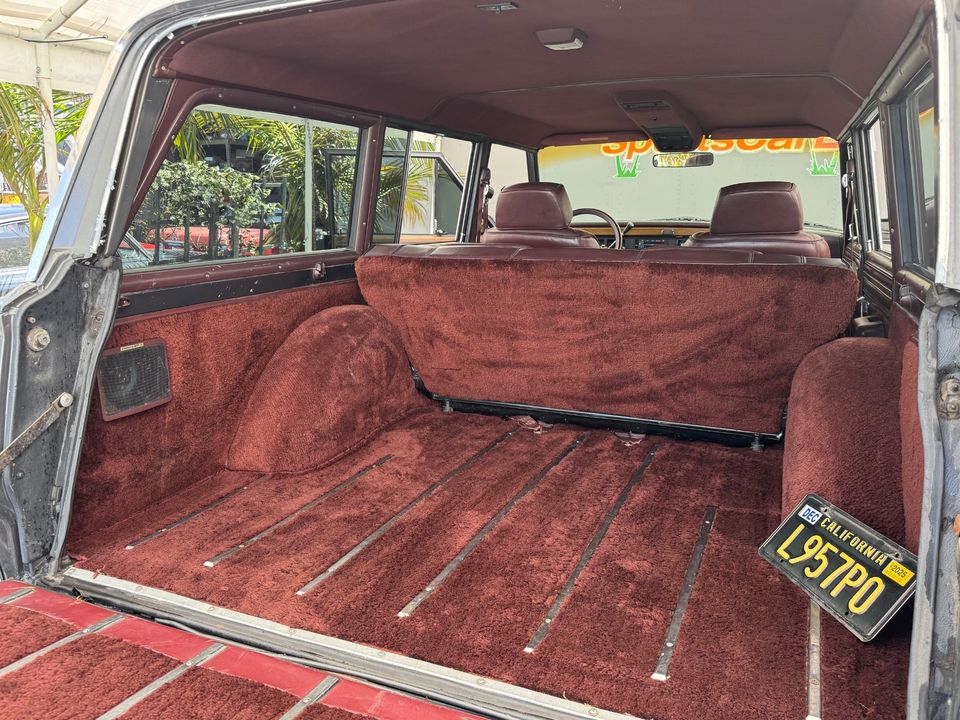1989 Jeep Grand Wagoneer