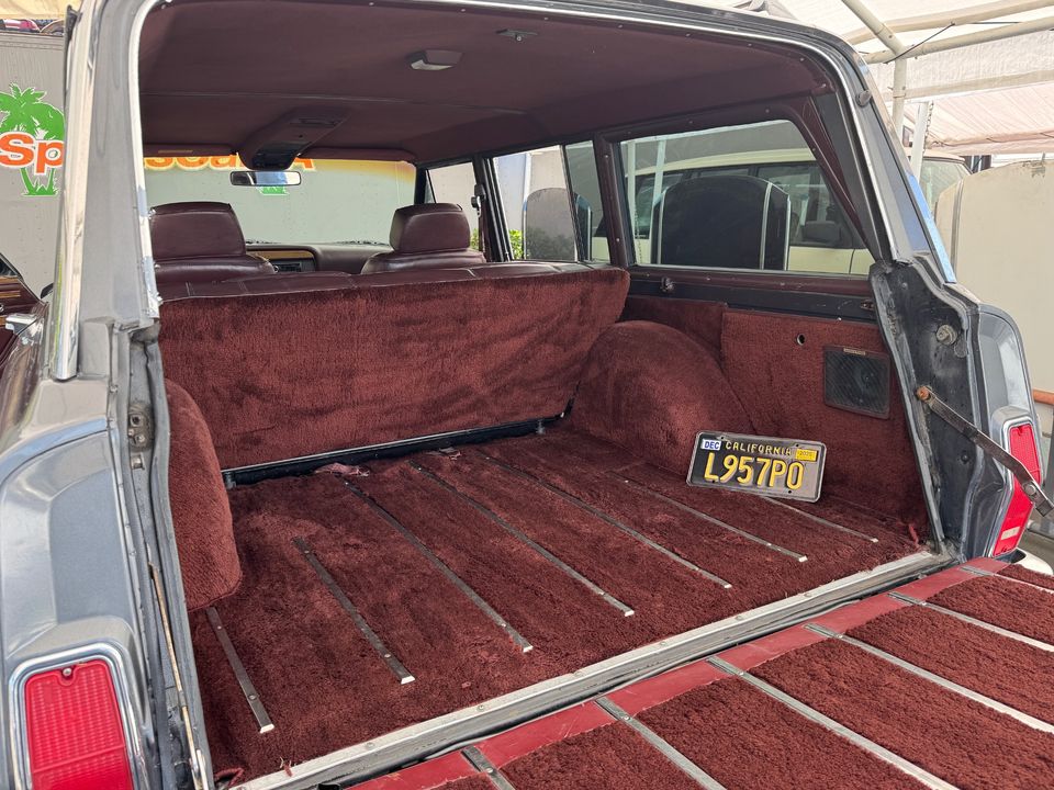 1989 Jeep Grand Wagoneer