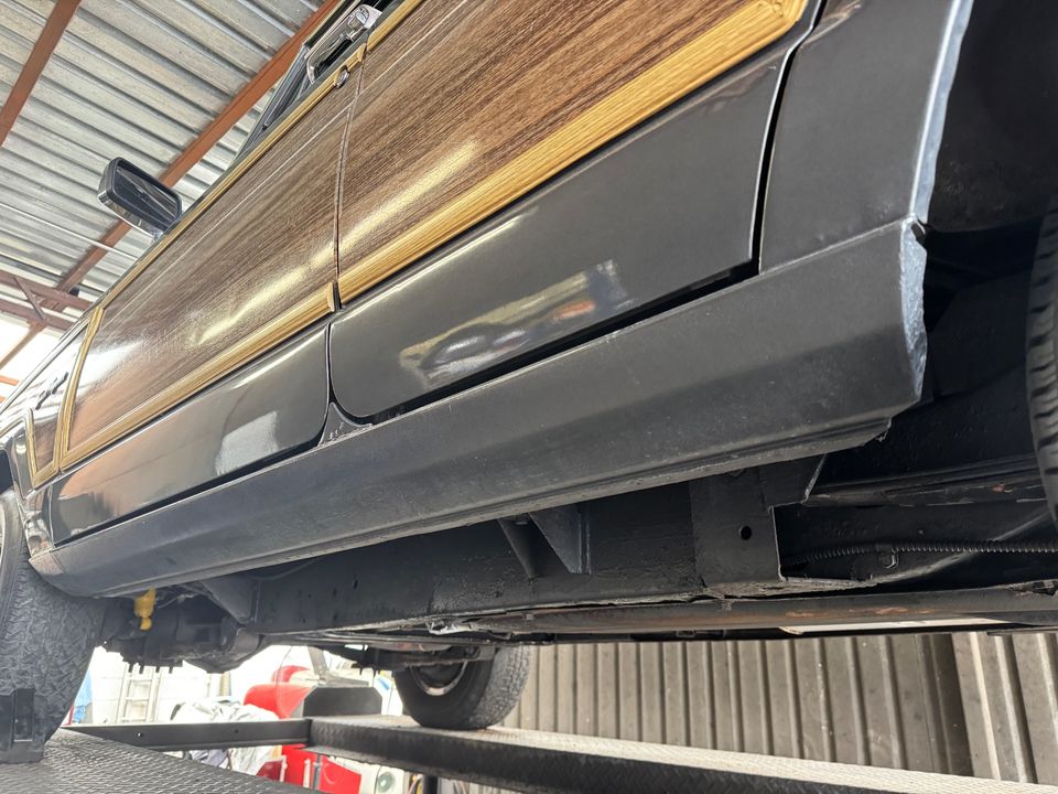 1989 Jeep Grand Wagoneer