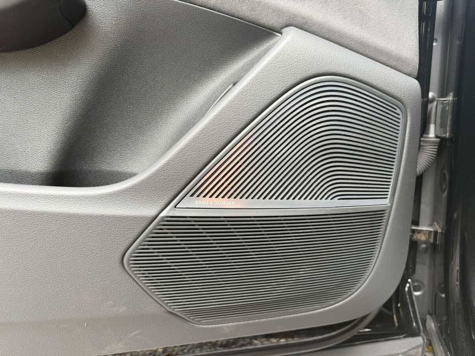 2025 Audi RS Q8 performance