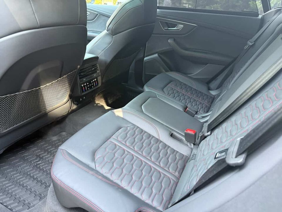 2025 Audi RS Q8 performance