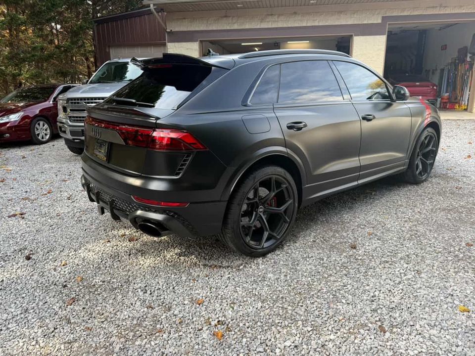 2025 Audi RS Q8 performance