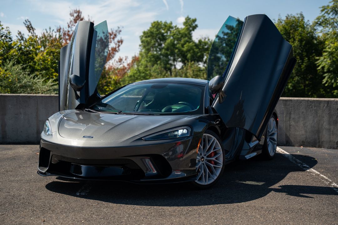 2022 McLaren GT