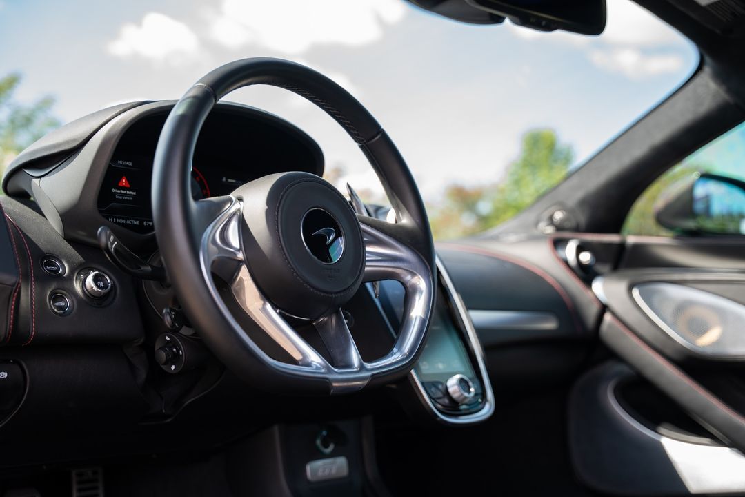 2022 McLaren GT