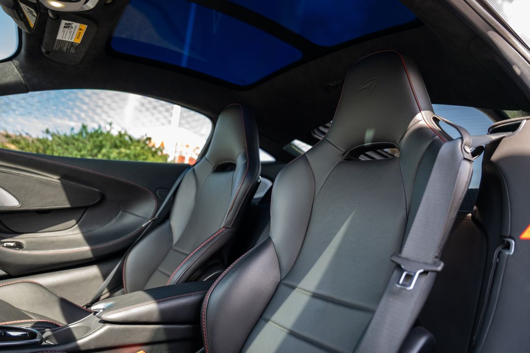 2022 McLaren GT