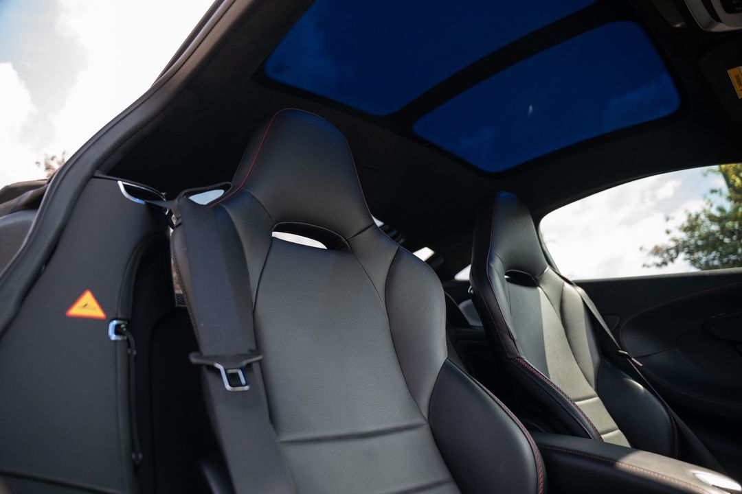 2022 McLaren GT