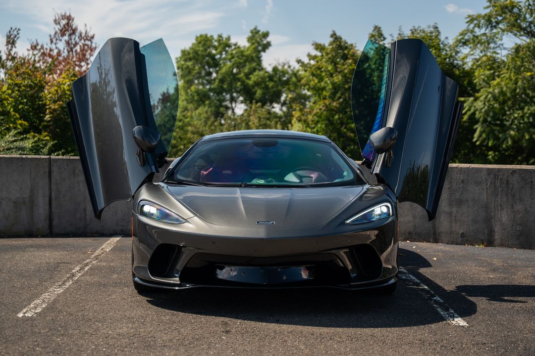 2022 McLaren GT