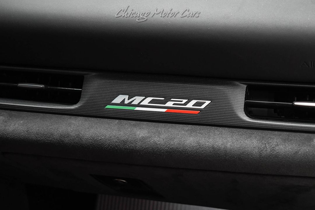 2023 Maserati MC20