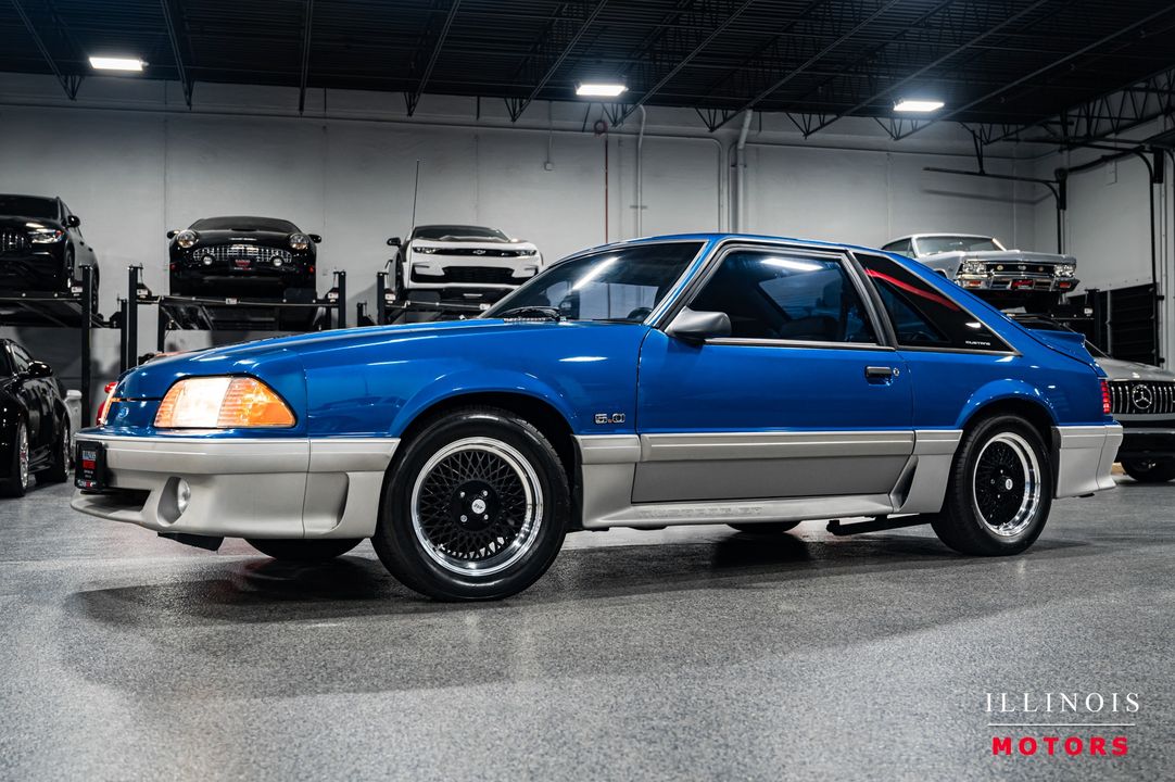 1990 Ford Mustang