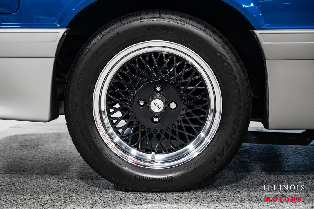 1990 Ford Mustang