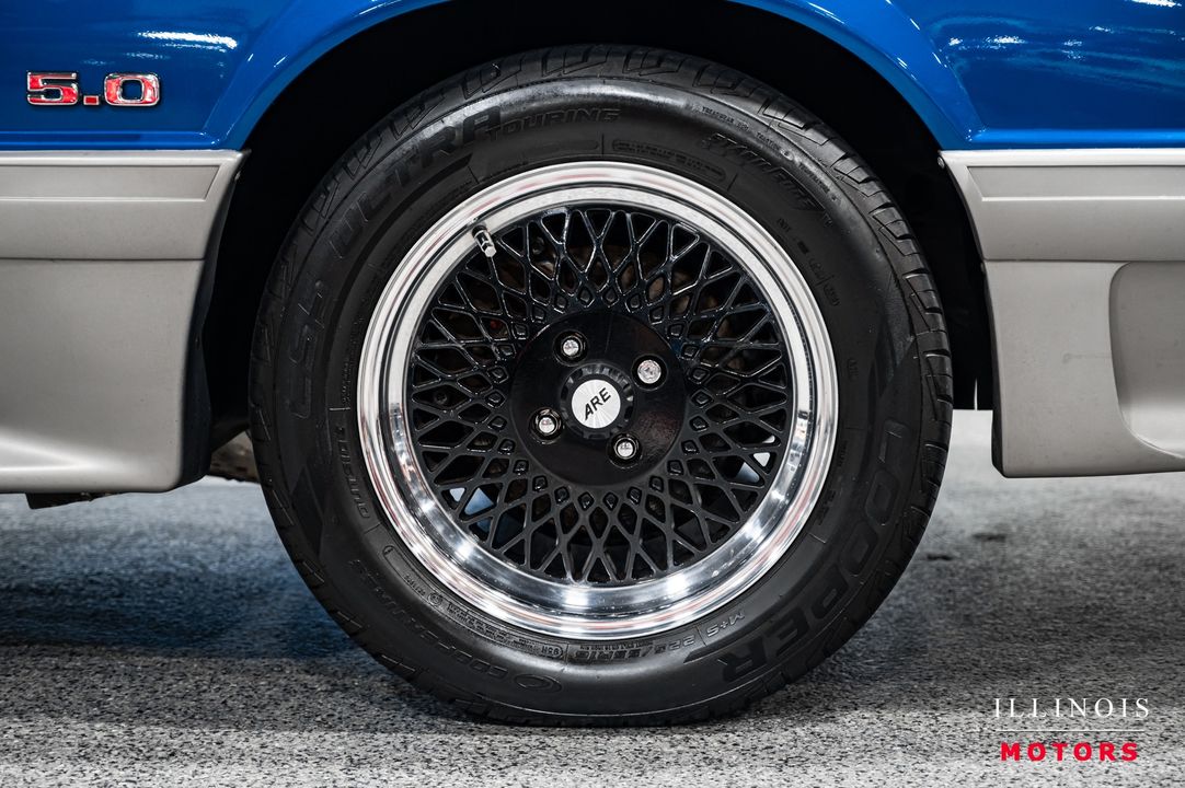 1990 Ford Mustang