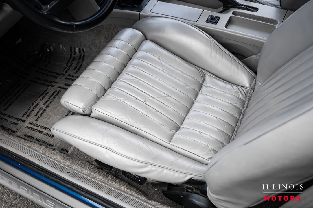 1990 Ford Mustang