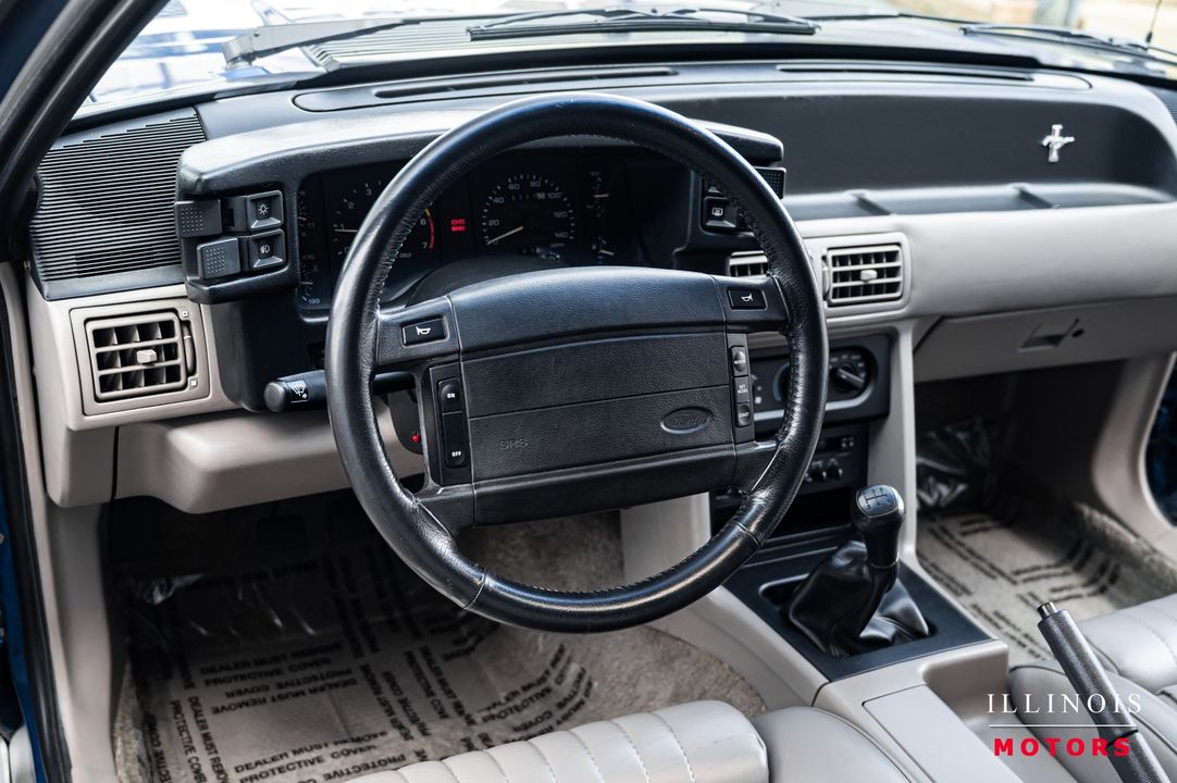 1990 Ford Mustang