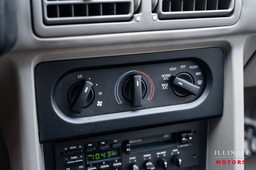 1990 Ford Mustang