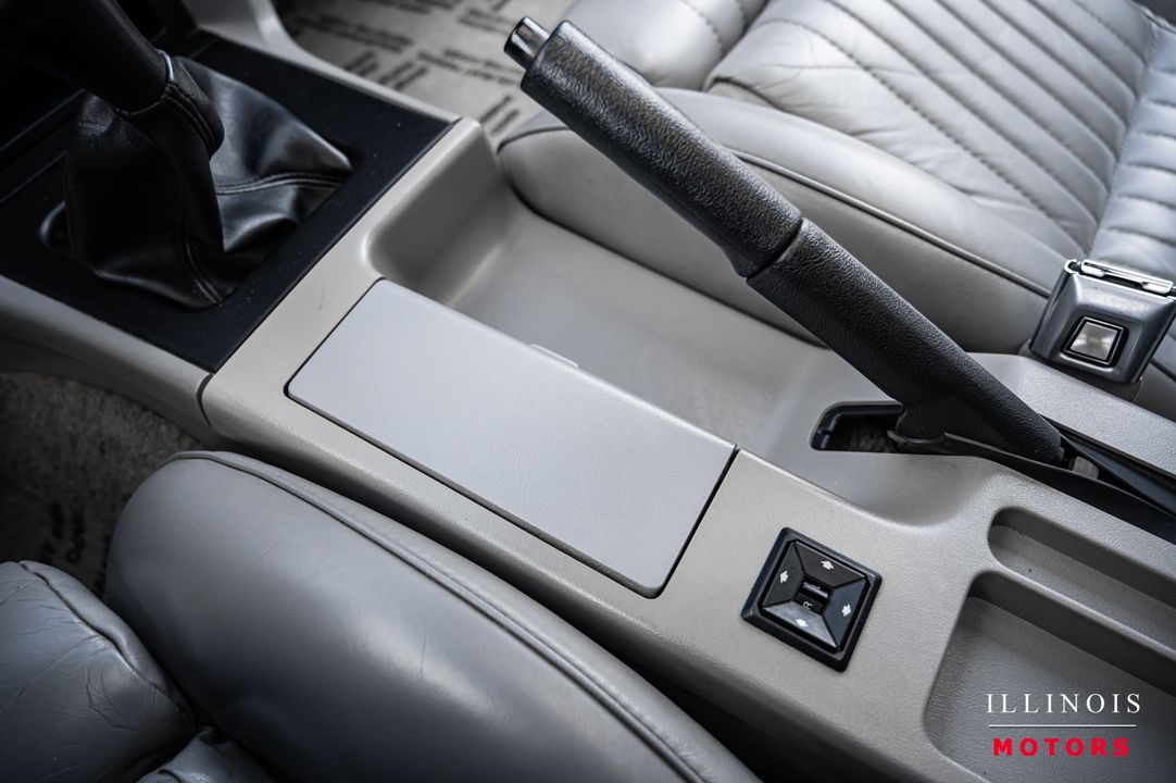 1990 Ford Mustang