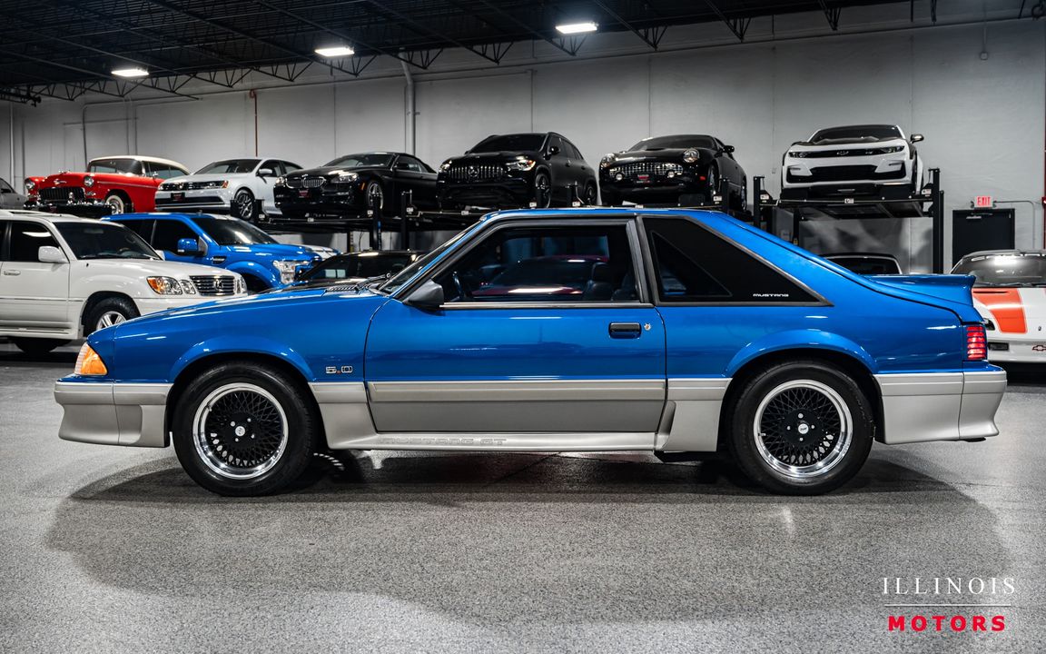 1990 Ford Mustang