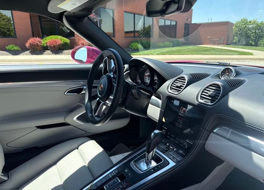 2024 Porsche 718 Boxster