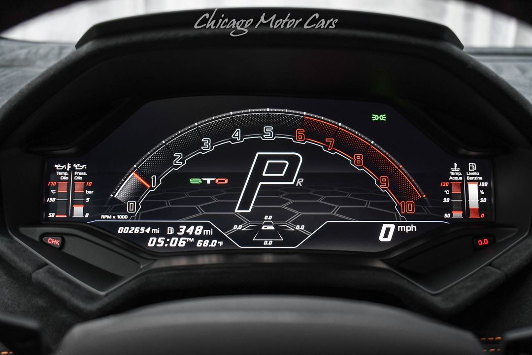 2022 Lamborghini Huracan STO