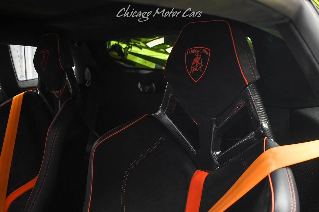 2022 Lamborghini Huracan STO
