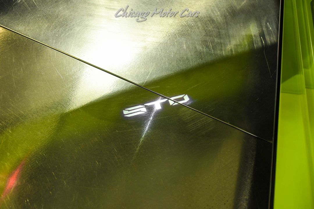 2022 Lamborghini Huracan STO