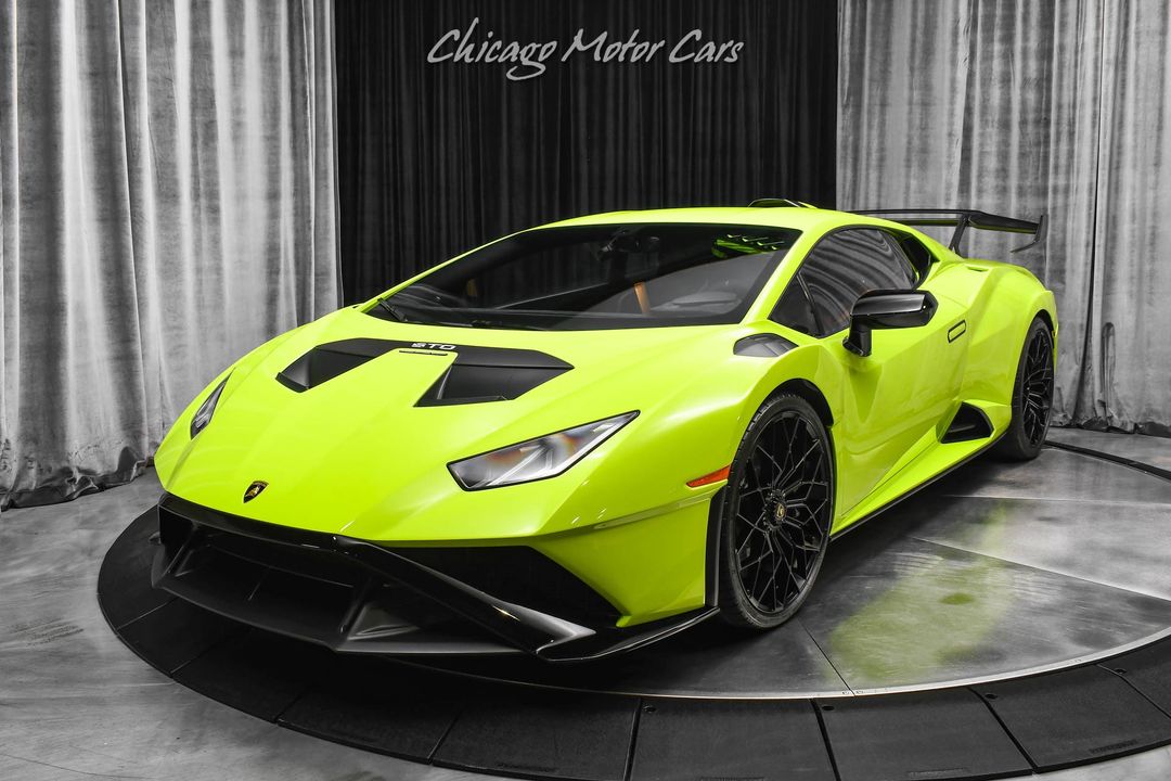 2022 Lamborghini Huracan STO