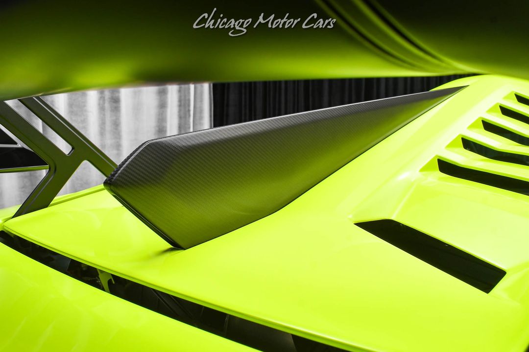 2022 Lamborghini Huracan STO